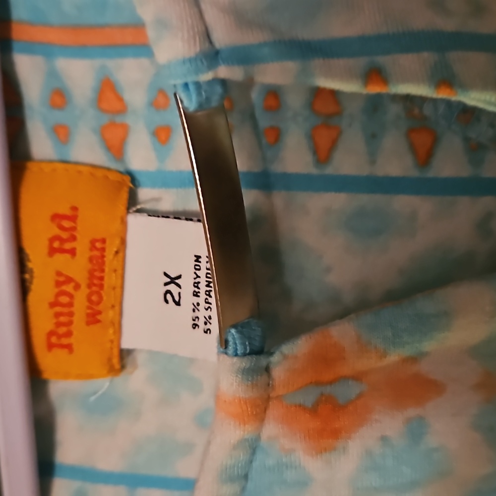 Ruby rd tunic - Picture 4 of 4
